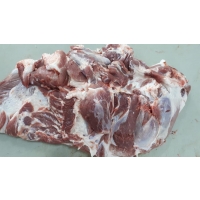 Лопатка свиная замороженная от производителя «МЯСТОРГ» купить крупным оптом в Москве по низкой цене